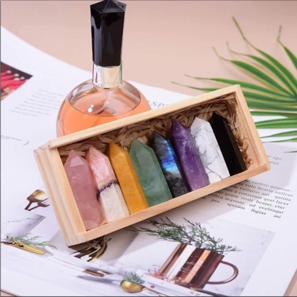 8pcs Natural Raw Crystals Healing Tower Gift Set